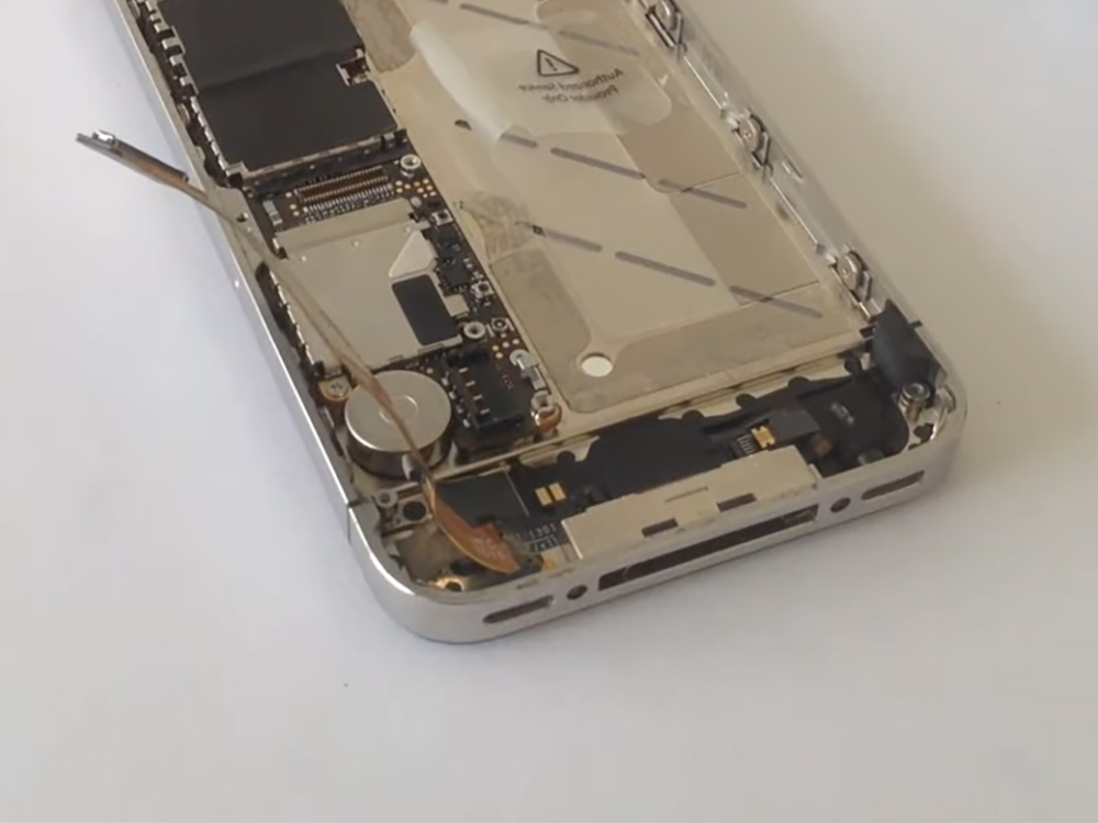 iPhone 4s dock connector vervangen