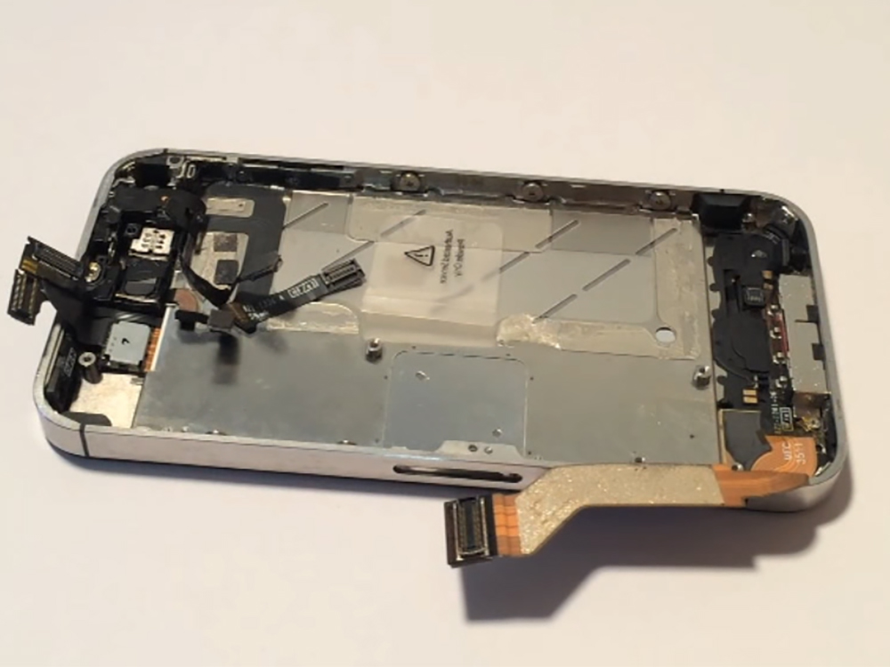 iPhone 4s home button kabel vervangen