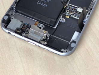 iPhone 6 dock connector vervangen