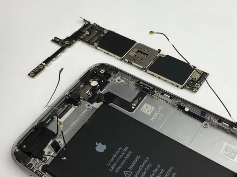 iPhone 6s Plus aan en uit knop vervangen